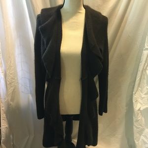 Bill Blass New York long ruffle charcoal cashmere duster, Size L